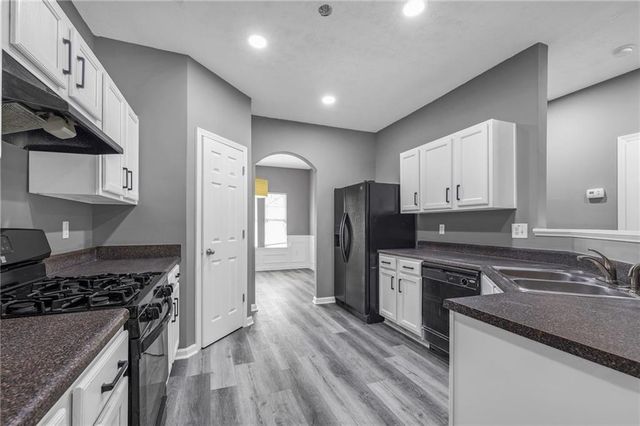 6156 Shoals Loop, Union City, GA 30291
