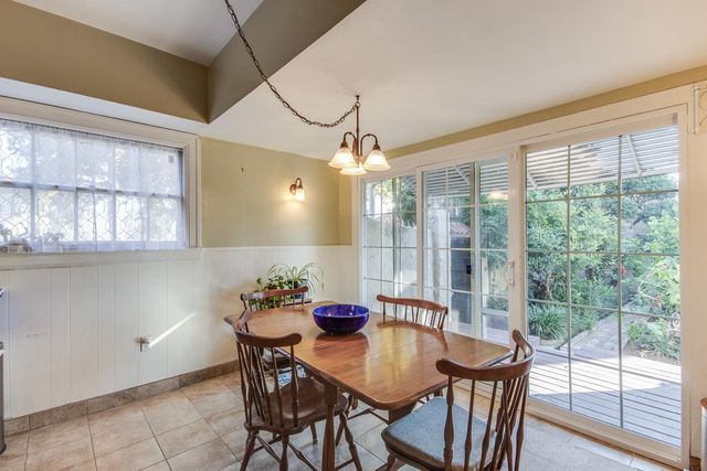 1064 N Poplar Avenue, Fresno, CA 93728