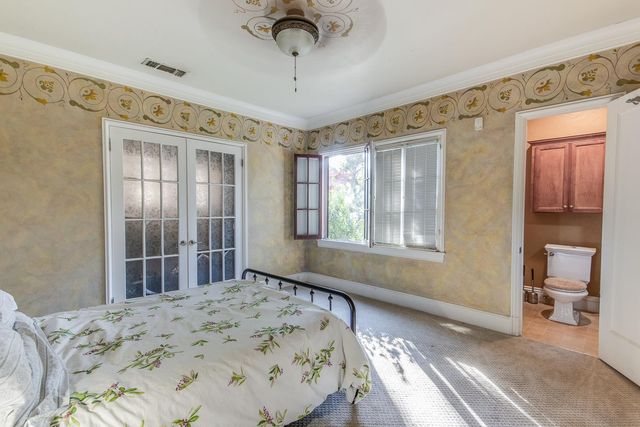 1064 N Poplar Avenue, Fresno, CA 93728