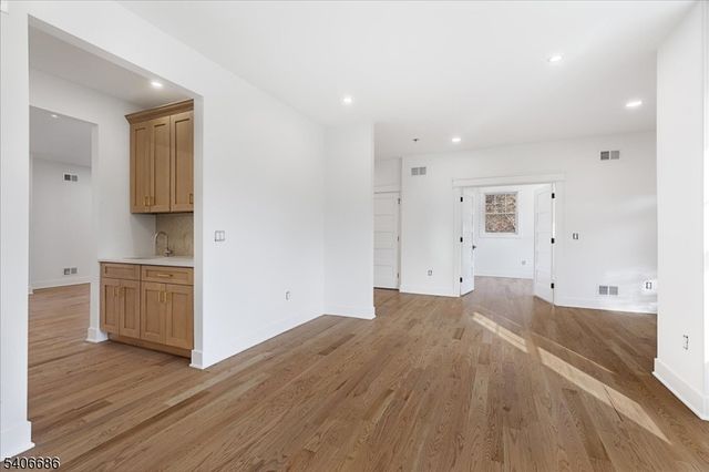 759 Mechlin Corner Rd., Union Twp., NJ 08827