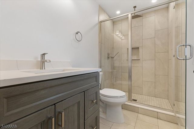 759 Mechlin Corner Rd., Union Twp., NJ 08827