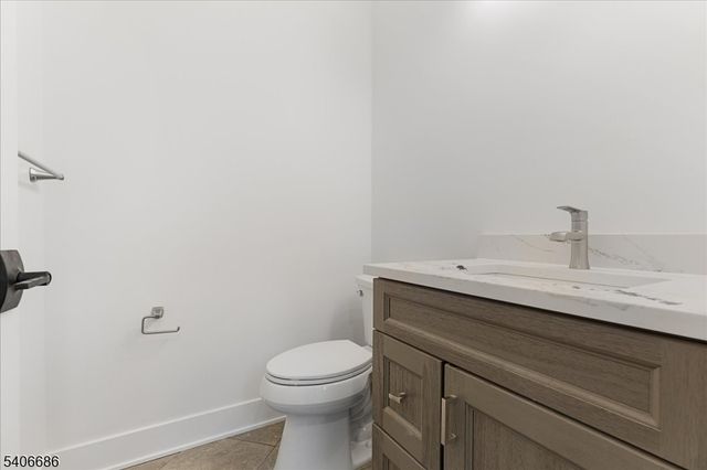 759 Mechlin Corner Rd., Union Twp., NJ 08827