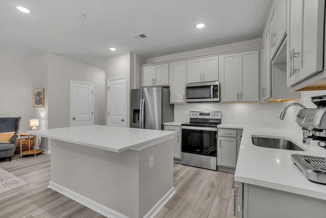 8410 Hidden Bakers Trace, North Charleston, SC 29418