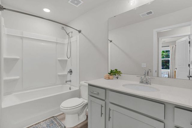 8410 Hidden Bakers Trace, North Charleston, SC 29418