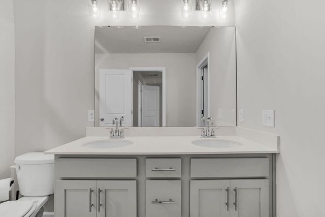 8410 Hidden Bakers Trace, North Charleston, SC 29418