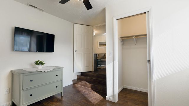 20577 Sunset Lane, Redding, CA 96002