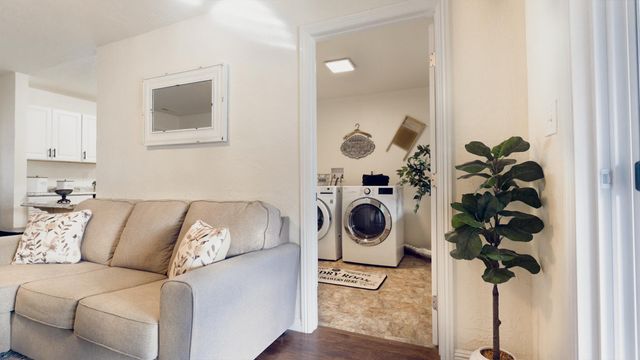 20577 Sunset Lane, Redding, CA 96002