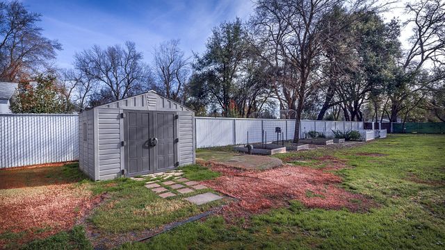 20577 Sunset Lane, Redding, CA 96002