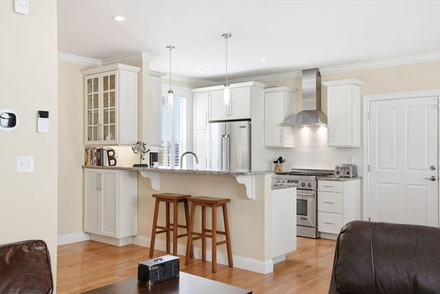 22 Grampian Way 22, Boston, MA 02125