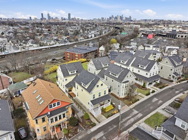 22 Grampian Way 22, Boston, MA 02125