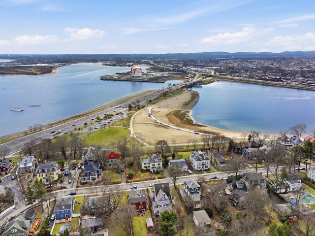 22 Grampian Way 22, Boston, MA 02125