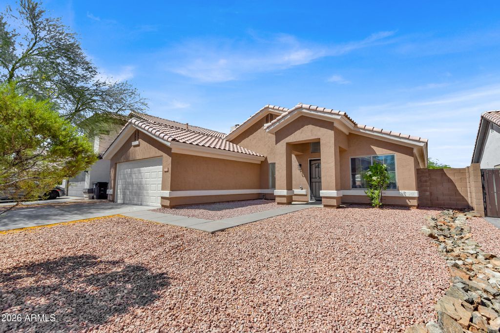4638 E SUMMERHAVEN Drive, Phoenix, AZ 85044 — photo 2