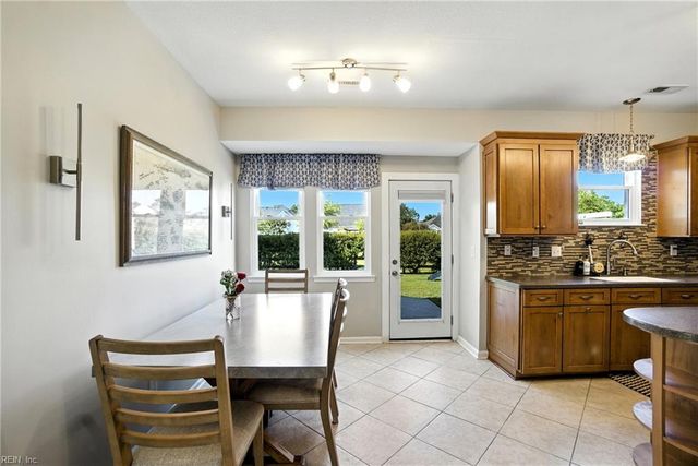 3024 Beaden DR, Virginia Beach, VA 23456