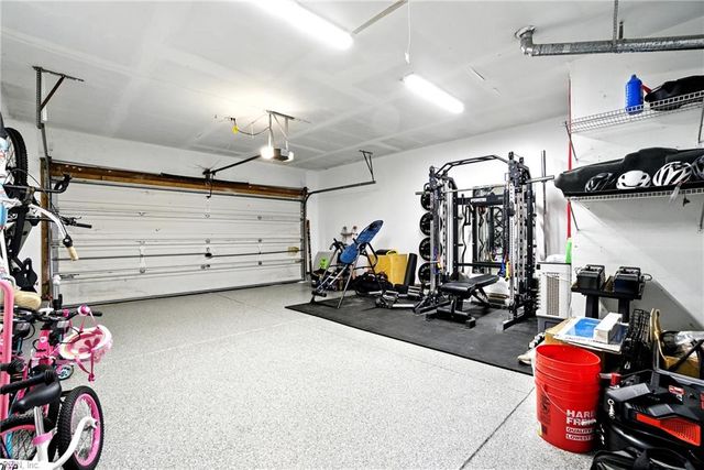 3024 Beaden DR, Virginia Beach, VA 23456