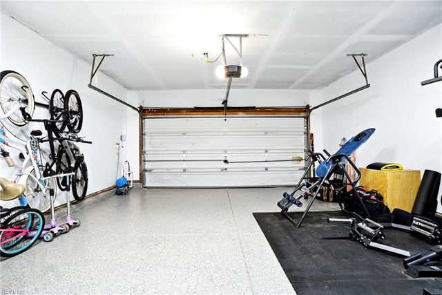 3024 Beaden DR, Virginia Beach, VA 23456