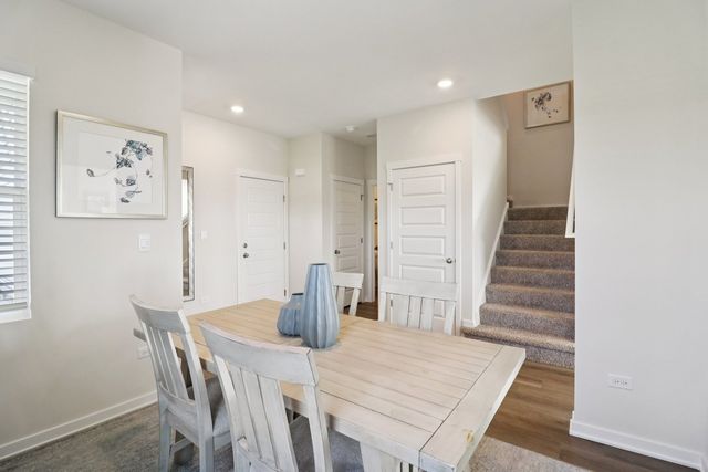 1721 Stable Lane, Aurora, IL 60503