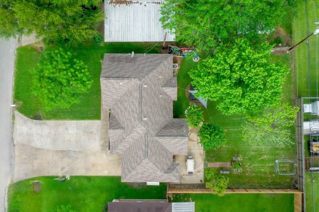 7673 Cr 669b Road, Alvin, TX 77511