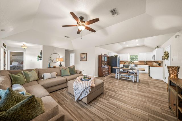 7673 Cr 669b Road, Alvin, TX 77511