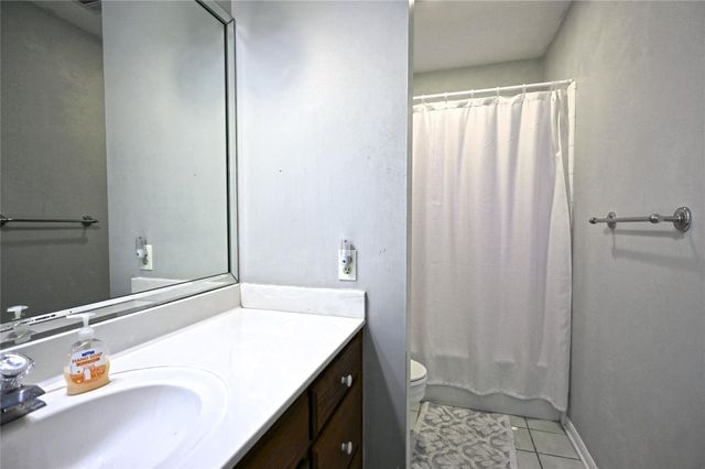 240 Oak CT, New Braunfels, TX 78132