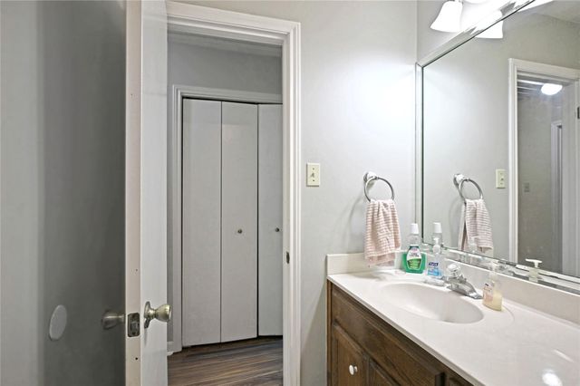 240 Oak CT, New Braunfels, TX 78132