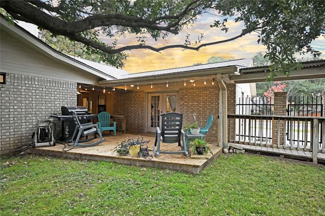 240 Oak CT, New Braunfels, TX 78132