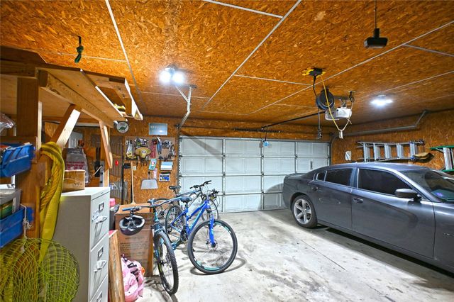 240 Oak CT, New Braunfels, TX 78132