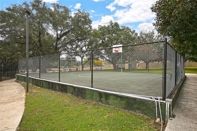 240 Oak CT, New Braunfels, TX 78132