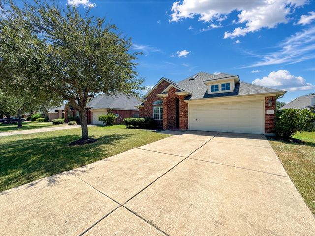 7510 Waterlilly Lane, Pearland, TX 77581