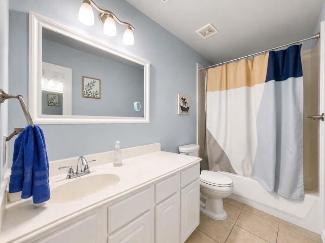 7510 Waterlilly Lane, Pearland, TX 77581