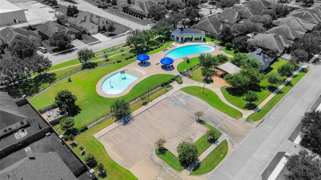7510 Waterlilly Lane, Pearland, TX 77581