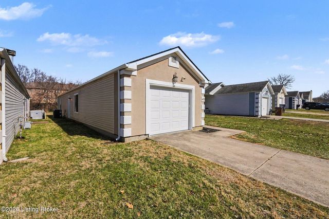 4219 Lambert Ave, Louisville, KY 40218