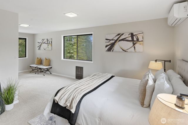 19105 18th Avenue W, Lynnwood, WA 98036