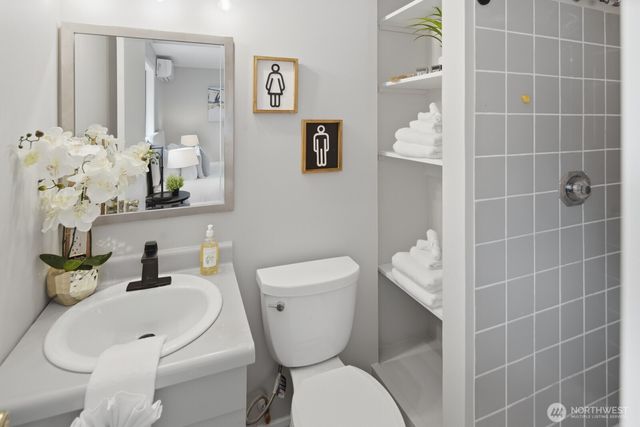 19105 18th Avenue W, Lynnwood, WA 98036