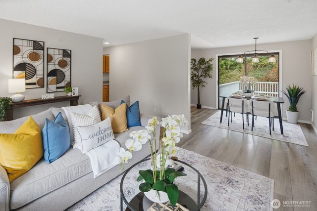 19105 18th Avenue W, Lynnwood, WA 98036