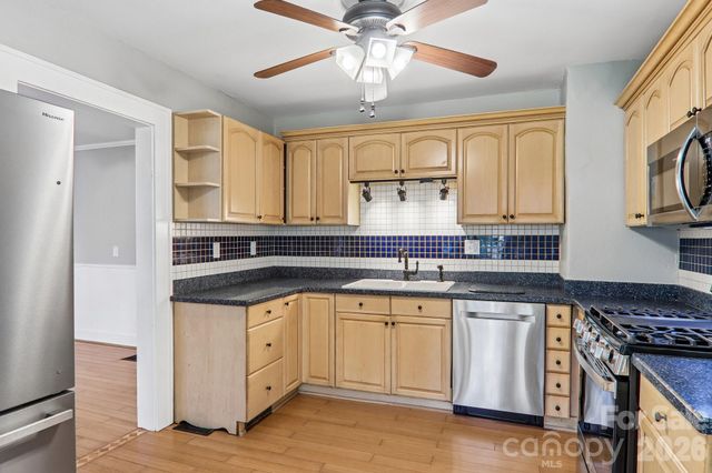 5 Belmont Avenue, Asheville, NC 28806