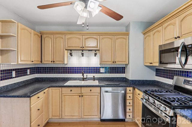 5 Belmont Avenue, Asheville, NC 28806