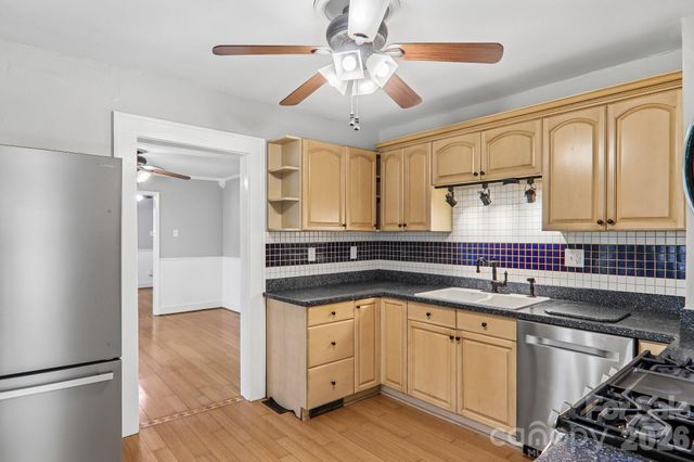 5 Belmont Avenue, Asheville, NC 28806