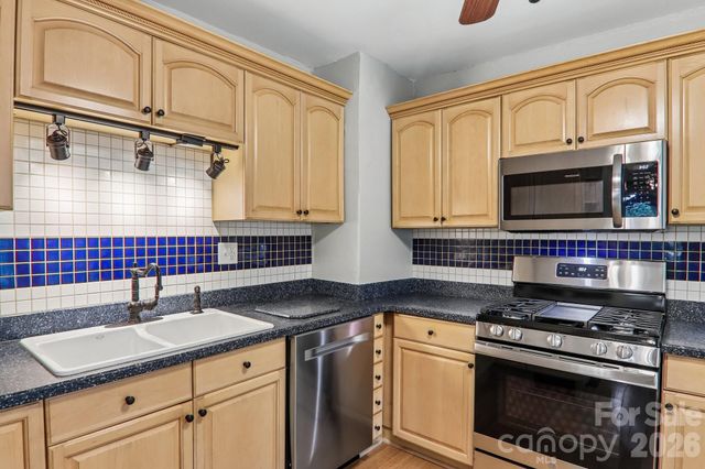 5 Belmont Avenue, Asheville, NC 28806