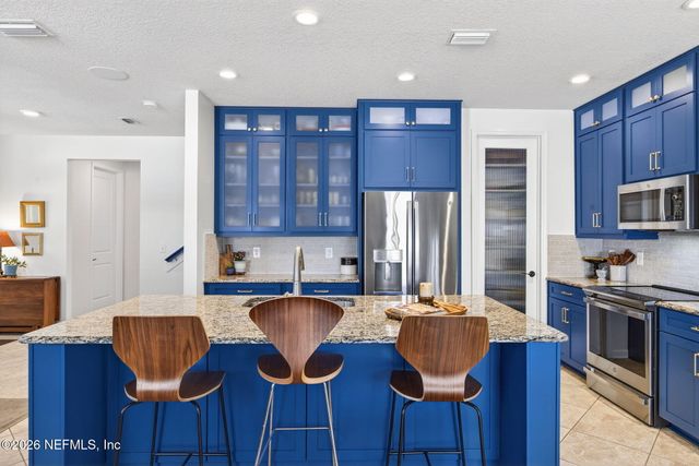 7088 CRISPIN COVE Drive, Jacksonville, FL 32258