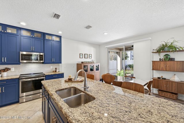 7088 CRISPIN COVE Drive, Jacksonville, FL 32258