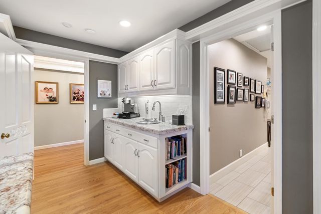 401 Lawson Way, Sacramento, CA 95864