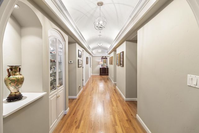 401 Lawson Way, Sacramento, CA 95864