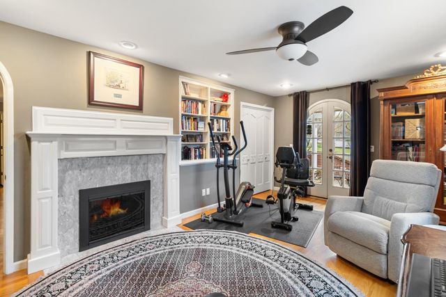 401 Lawson Way, Sacramento, CA 95864