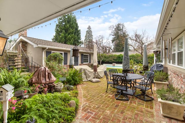 401 Lawson Way, Sacramento, CA 95864