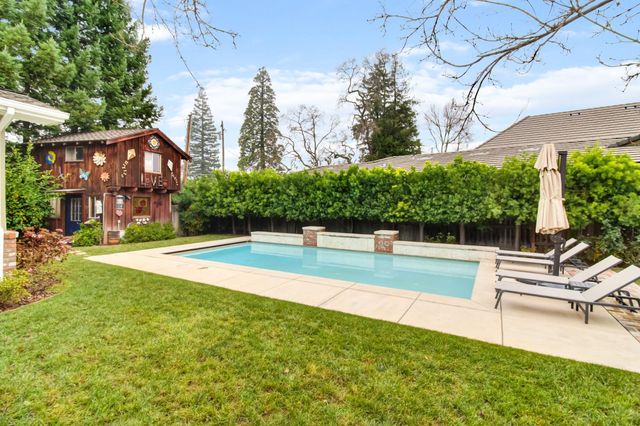 401 Lawson Way, Sacramento, CA 95864