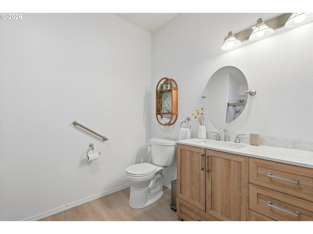 729 Se FAIRWINDS Loop, Vancouver, WA 98661