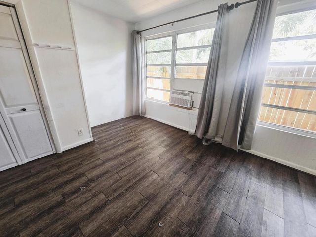 1115 S M Street, Lake Worth, FL 33460