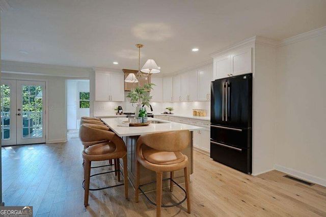 820 Oakhaven Drive, Roswell, GA 30075