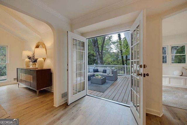820 Oakhaven Drive, Roswell, GA 30075