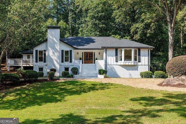 820 Oakhaven Drive, Roswell, GA 30075